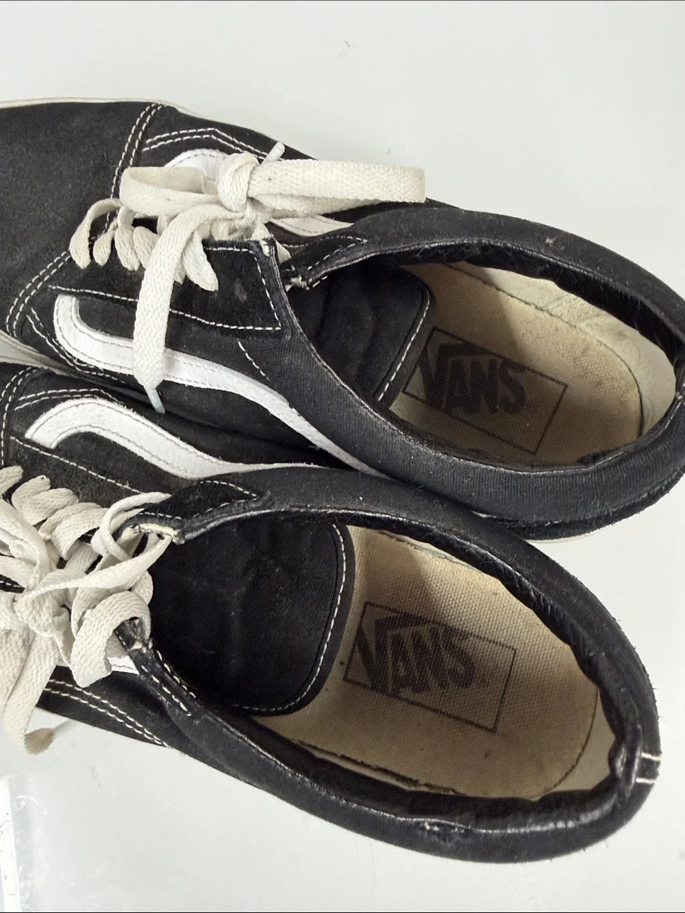 Vans Old Skool Low Top Sneakers - Black/White 8.5
